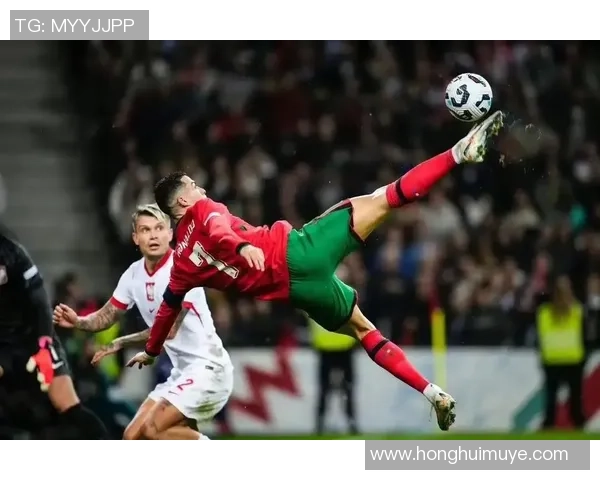 SI评选足球历史最伟大球星排名盘点与经典瞬间解析