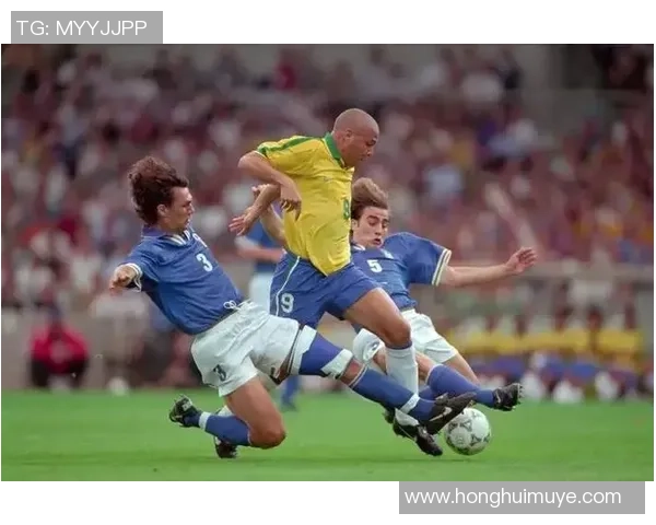 80年代中期足球巨星风云再起 经典球员回顾与辉煌瞬间